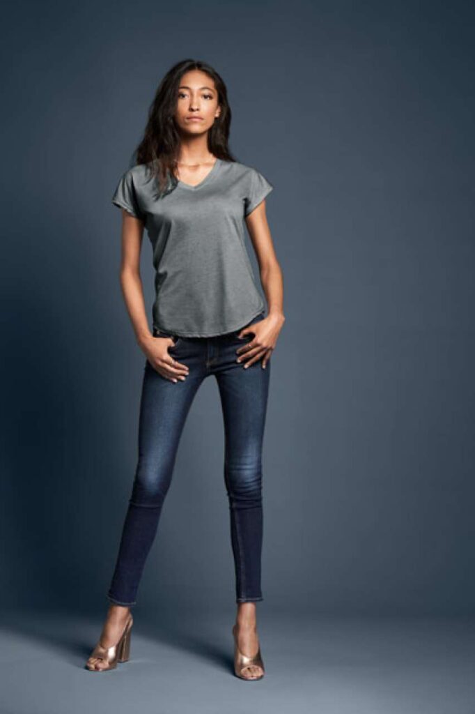 WOMEN'S TRI-BLEND V-NECK TEE - Slika 7