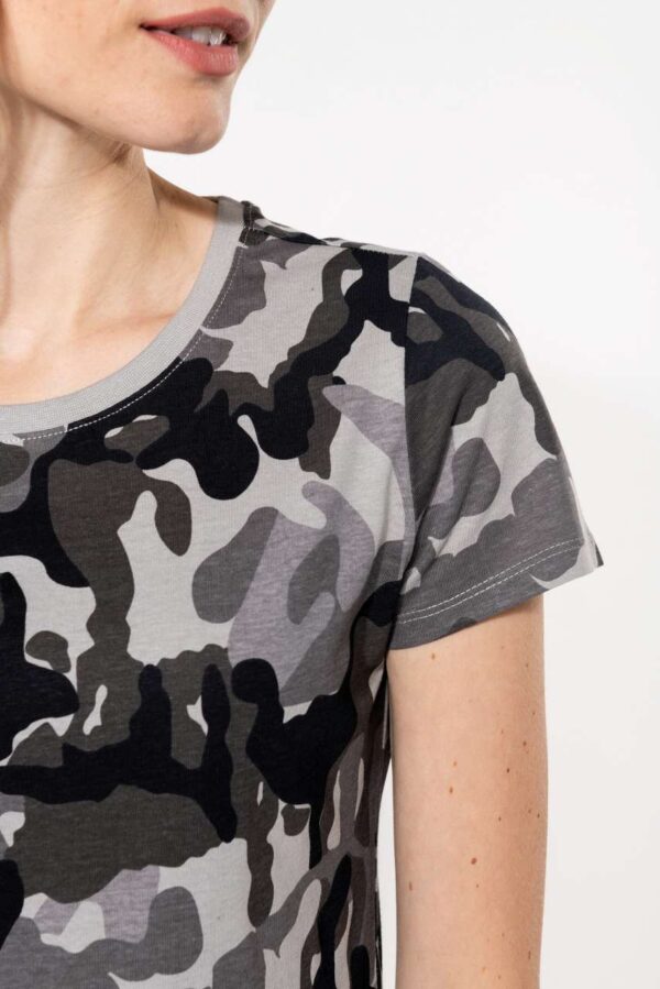 LADIES' SHORT-SLEEVED CAMO T-SHIRT