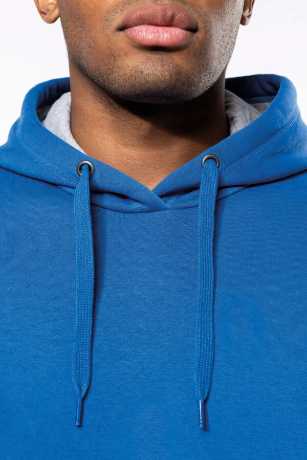 HOODED SWEATSHIRT