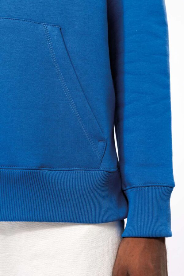 HOODED SWEATSHIRT