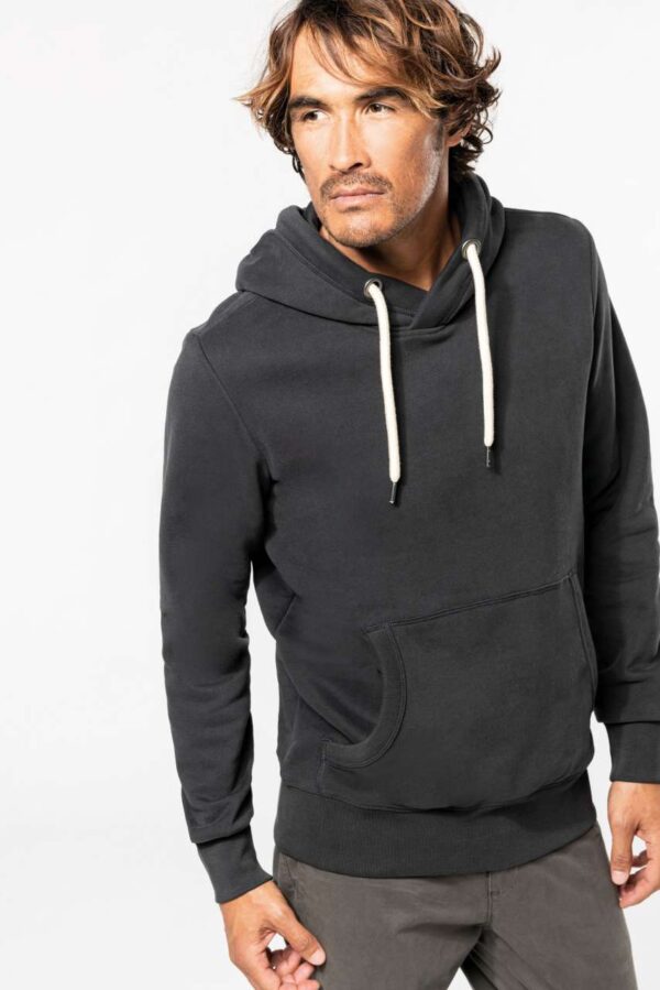 HOODED SWEATSHIRT